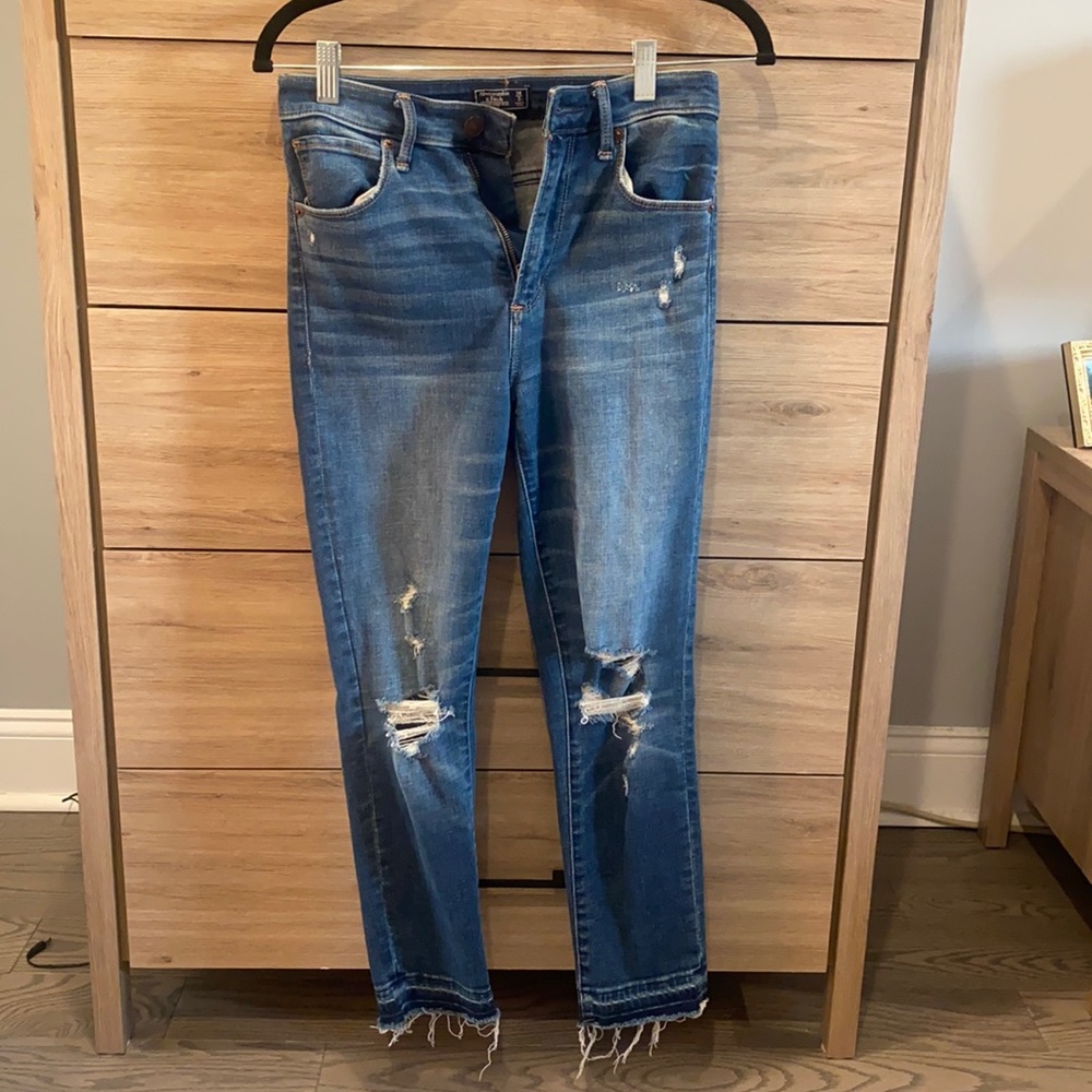 Abercrombie & Fitch Simone High Rise Ankle Jeans